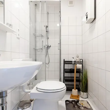 Vaz Apartments Essen, Kueche, Wlan, Tv, Netflix, Ca 15 Min Messe U Hbf Exterior foto