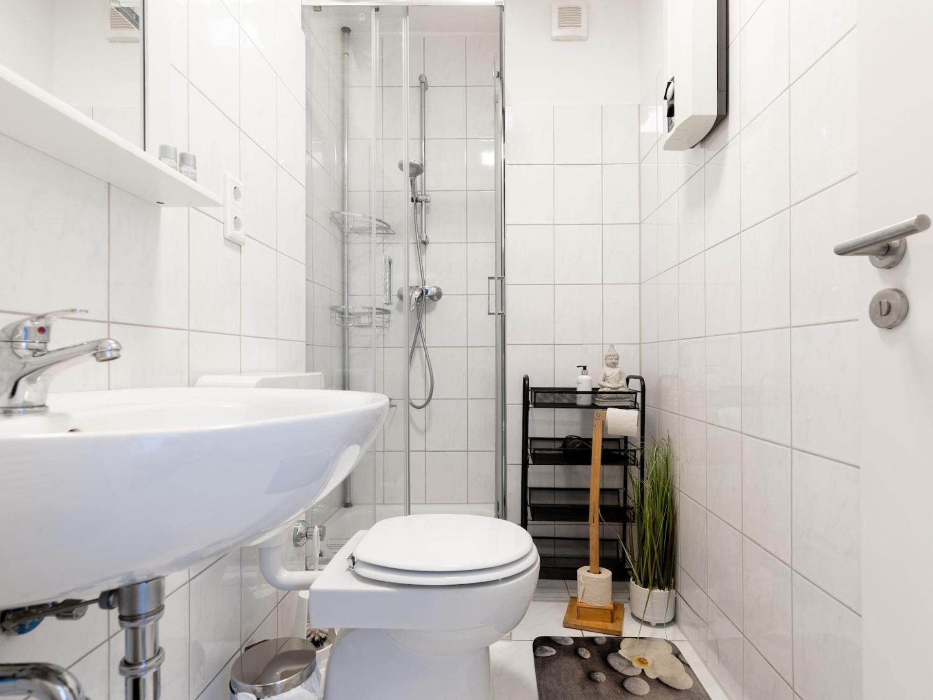 Vaz Essen, Kueche, Wlan, Tv, Netflix, Ca 15 Min Messe U Hbf *