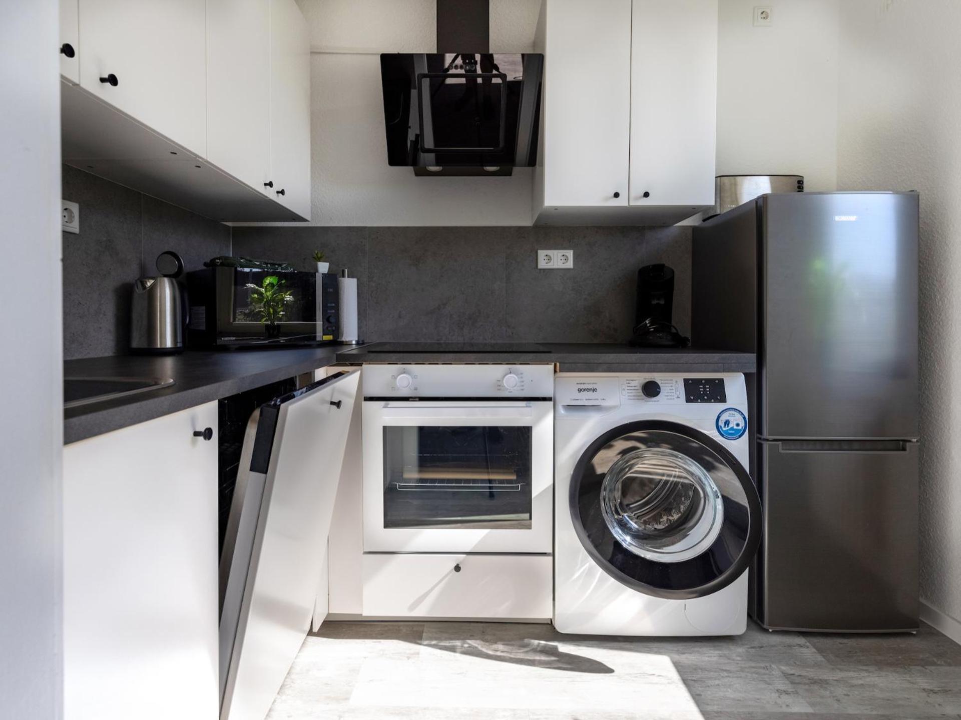 Vaz Essen, Kueche, Wlan, Tv, Netflix, Ca 15 Min Messe U Hbf *