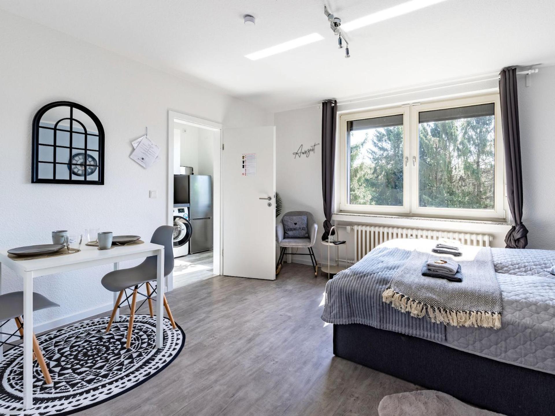 Apartment Vaz Essen, Kueche, Wlan, Tv, Netflix, Ca 15 Min Messe U Hbf Essen